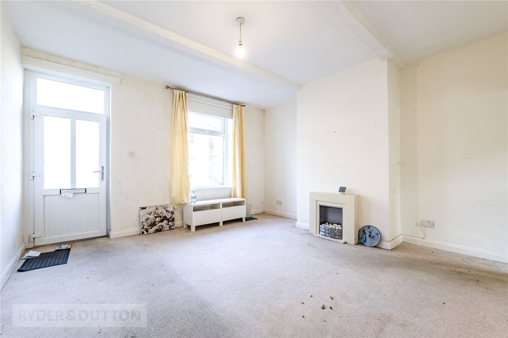 Property photo 3 of 14 Living Room