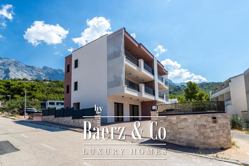 Property photo 2 of 27