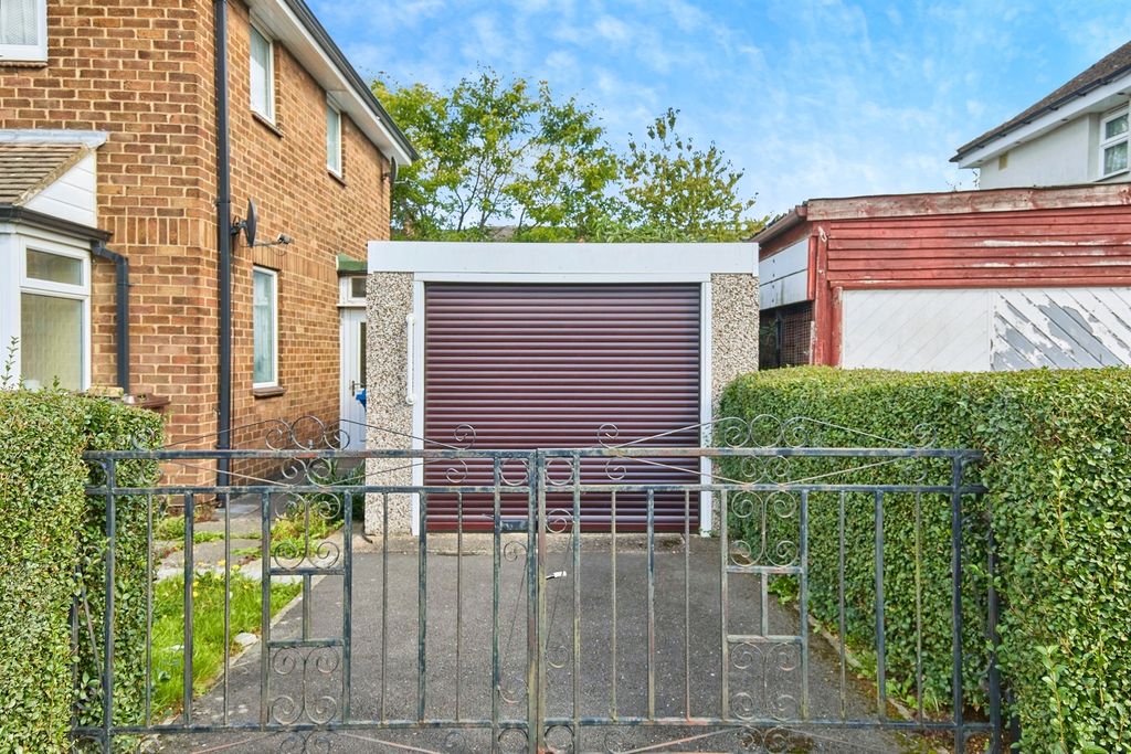 Property photo 2 of 15
