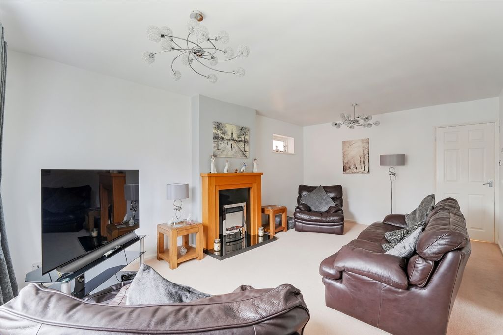 Property photo 2 of 23 Living Room