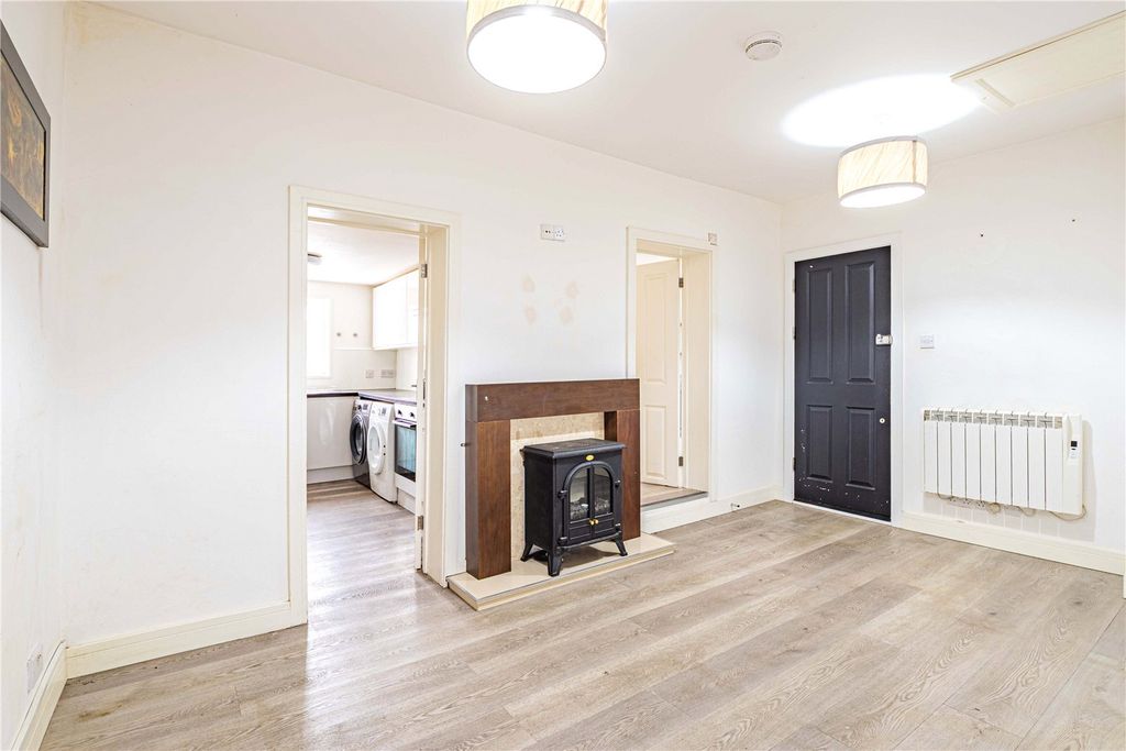 Property photo 3 of 7 Picture No. 05