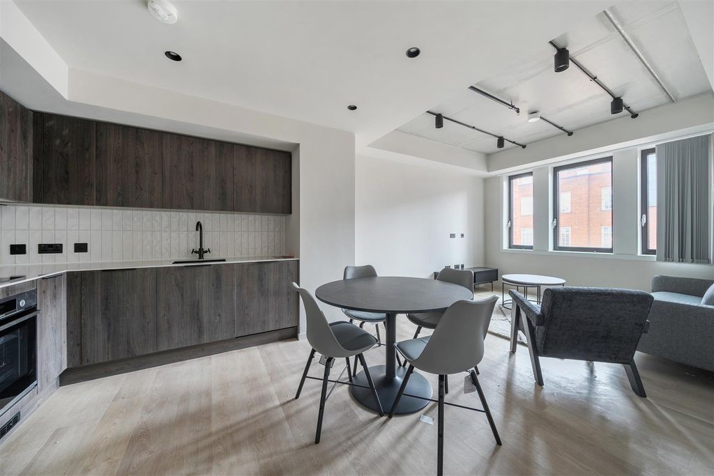 Property photo 2 of 12 1404186-5-69737d8A2736A.Jpg