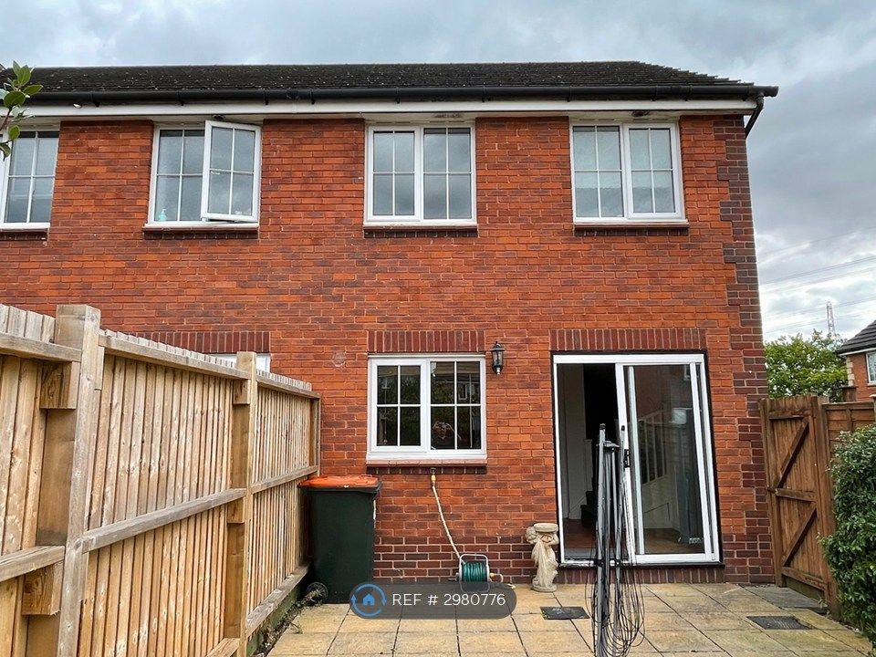 Property photo 3 of 12 Rear