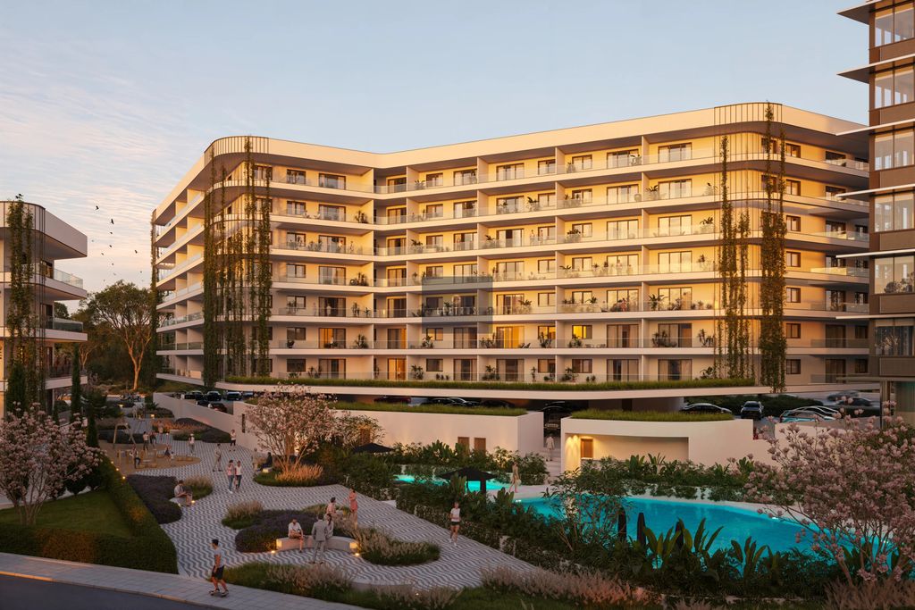 Property photo 2 of 8