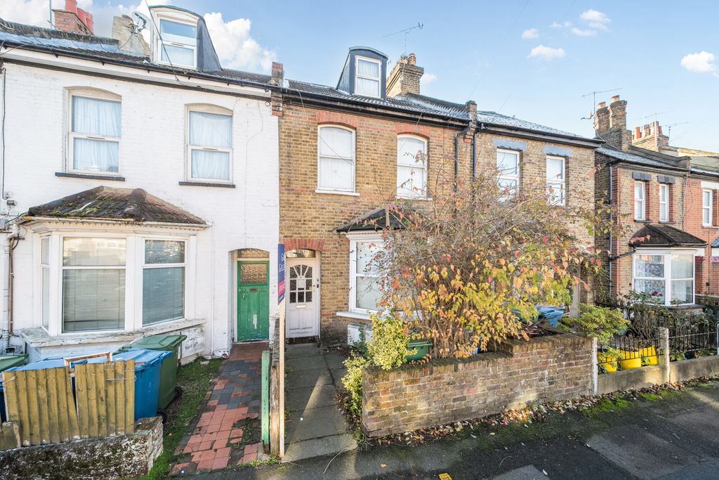 Property photo 1 of 11 1383135-2-6926E34...