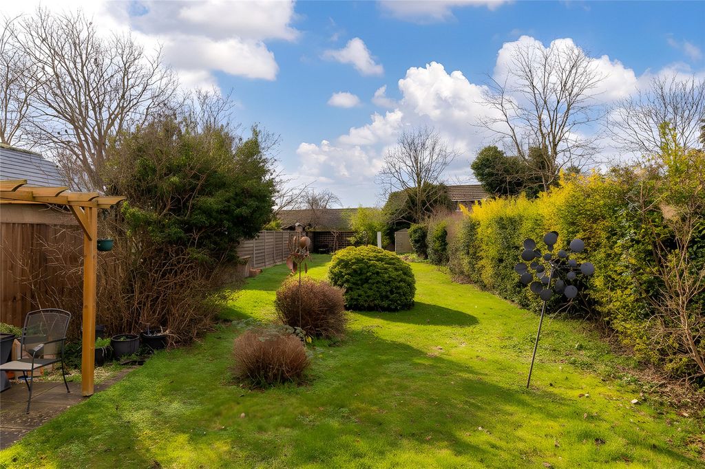 Property photo 2 of 14 Picture No. 16