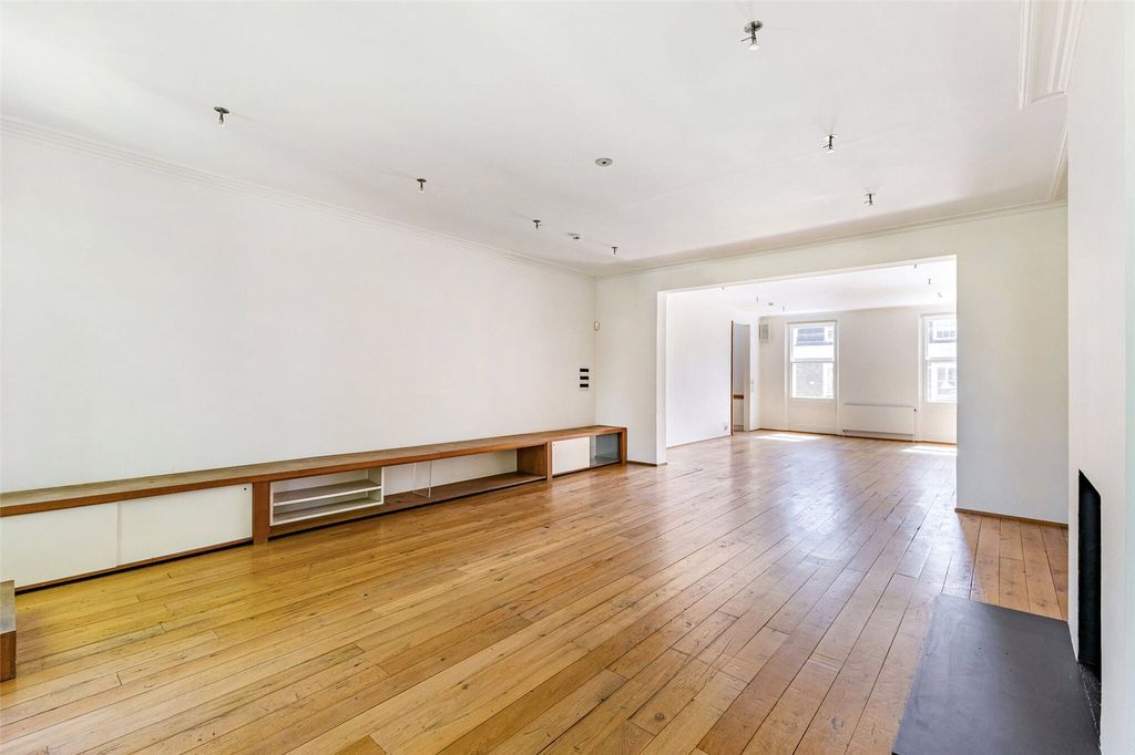 Property photo 3 of 10 Reception Room