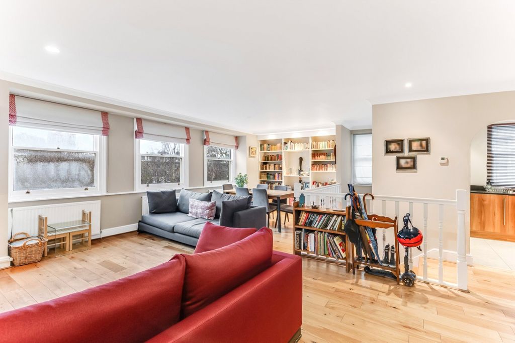 Property photo 2 of 14 Picture No. 04