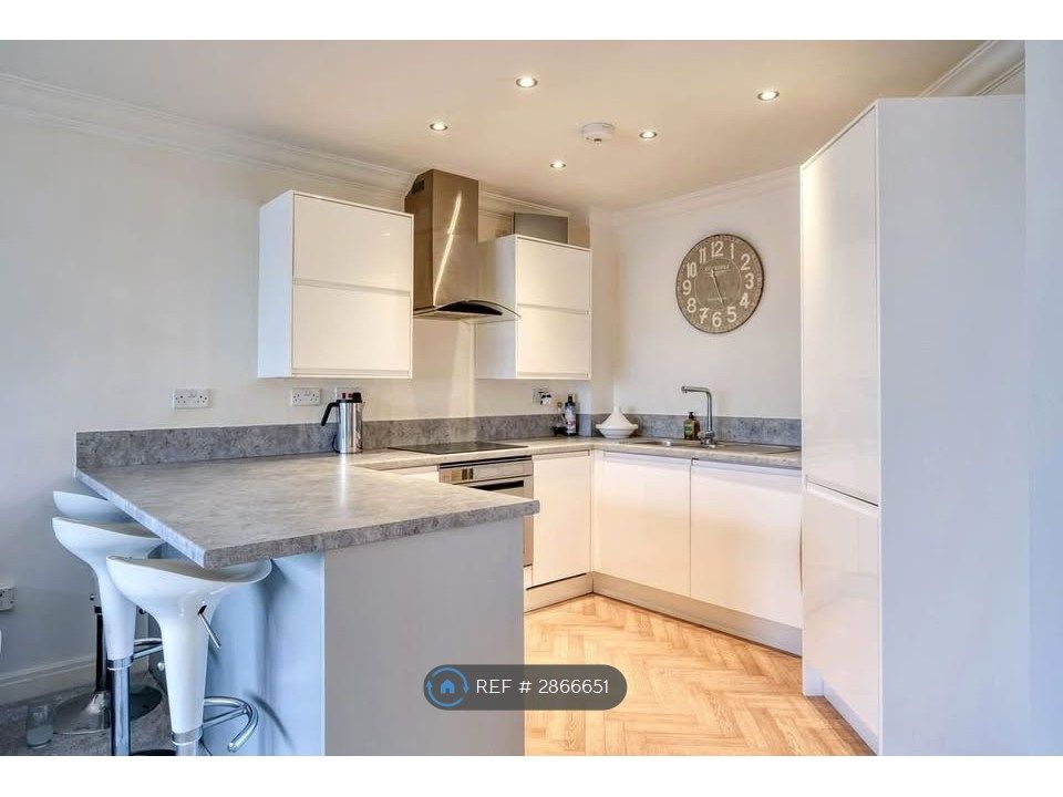 Property photo 3 of 5