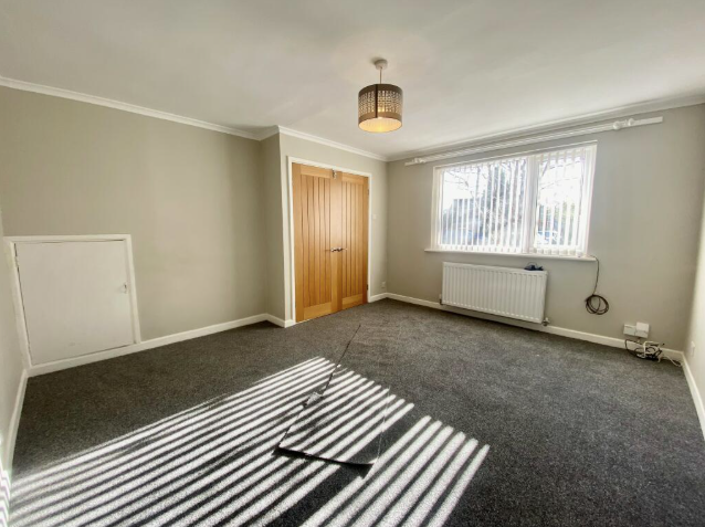 Property photo 2 of 11