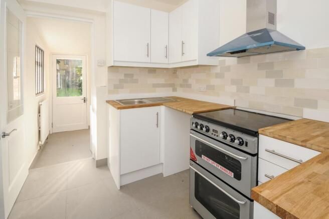 Property photo 2 of 9 Kitchen