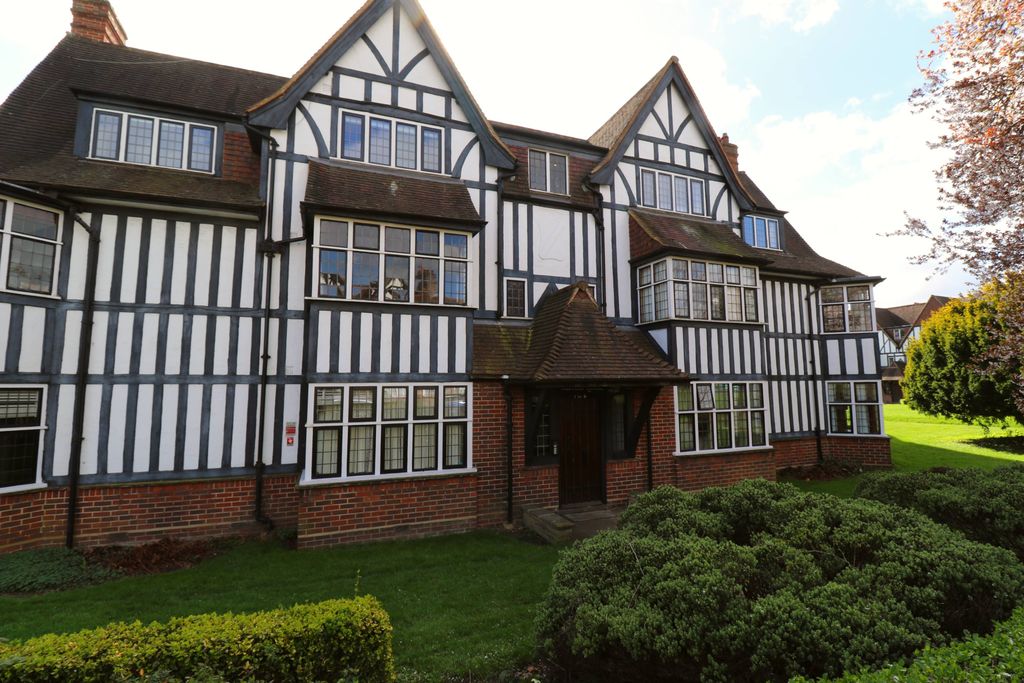 Property photo 1 of 11