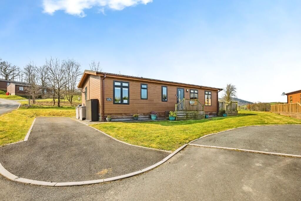 Property photo 1 of 20 0F87656cd369Ada8A8A9A6A3Af8B2Aec.Jpeg