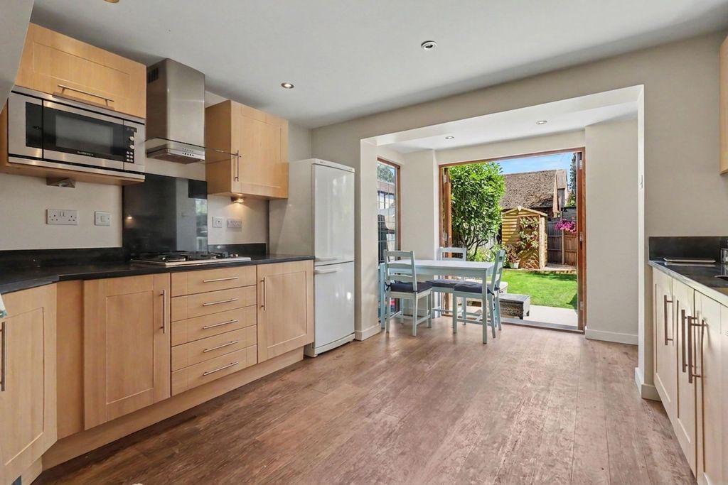 Property photo 2 of 16