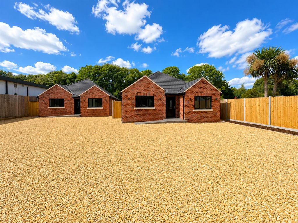 Property photo 1 of 34 0E7F325d-4338-46Fe-8210-B5E12cc11375.Png