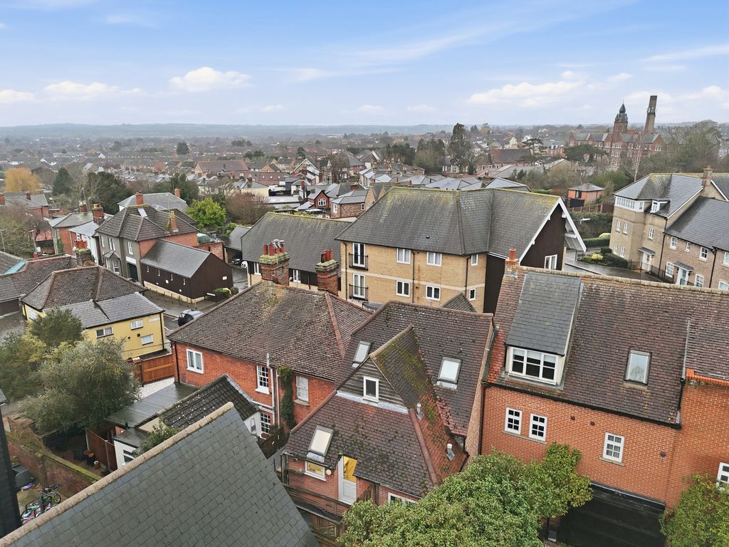 Property photo 3 of 24