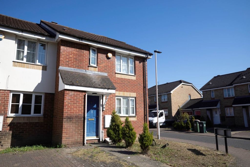 Property photo 2 of 16