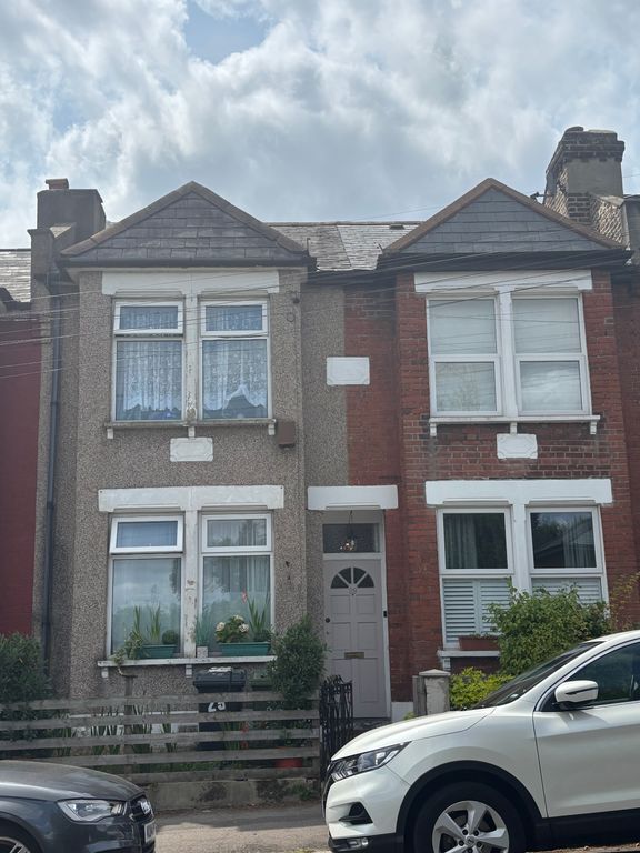 Property photo 1 of 6