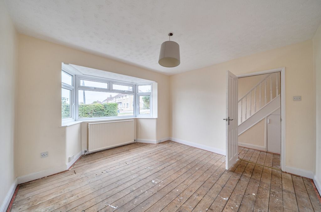 Property photo 3 of 11 15204657