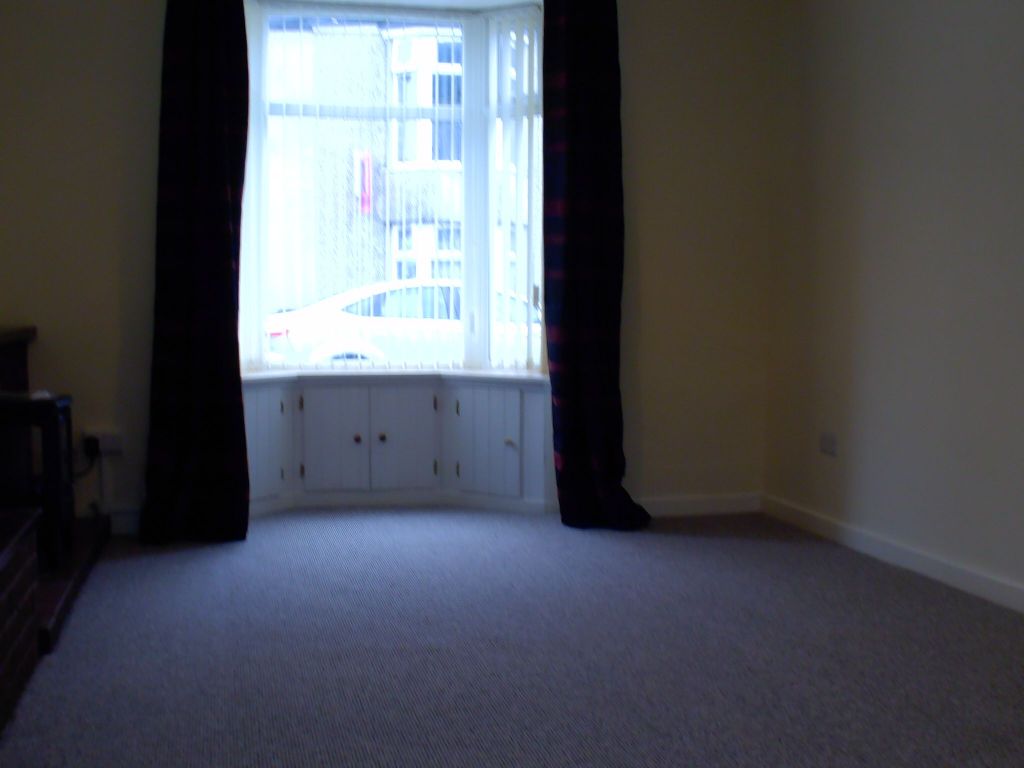 Property photo 2 of 11 Photograph 2