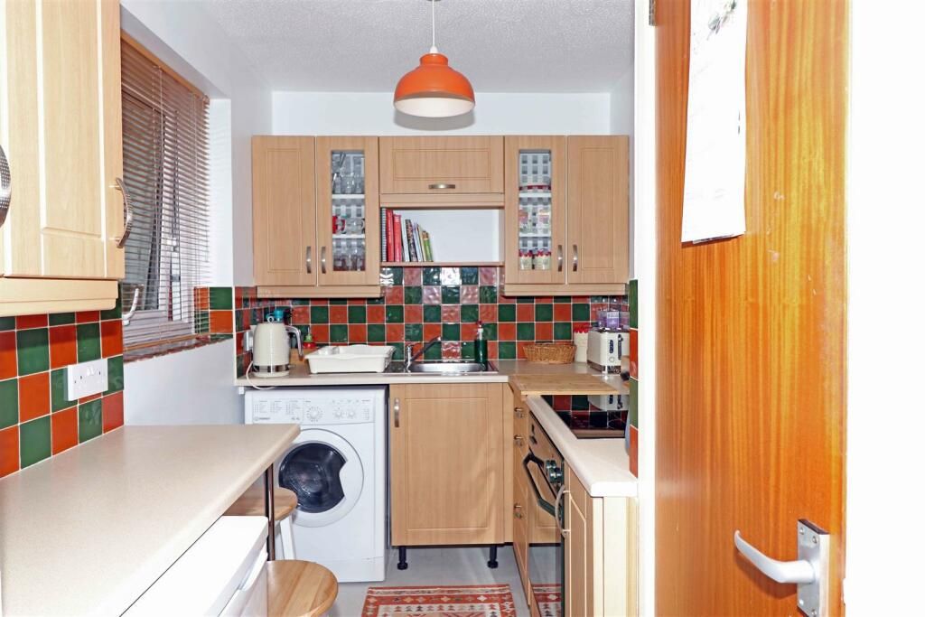 Property photo 3 of 9