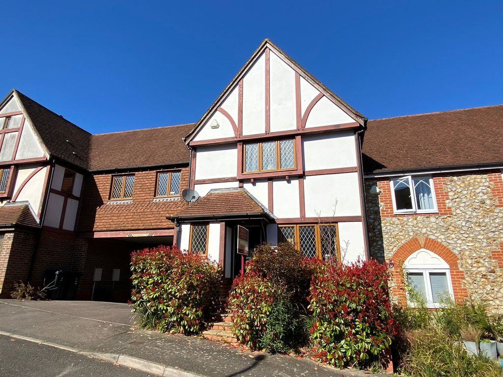 Property photo 1 of 16