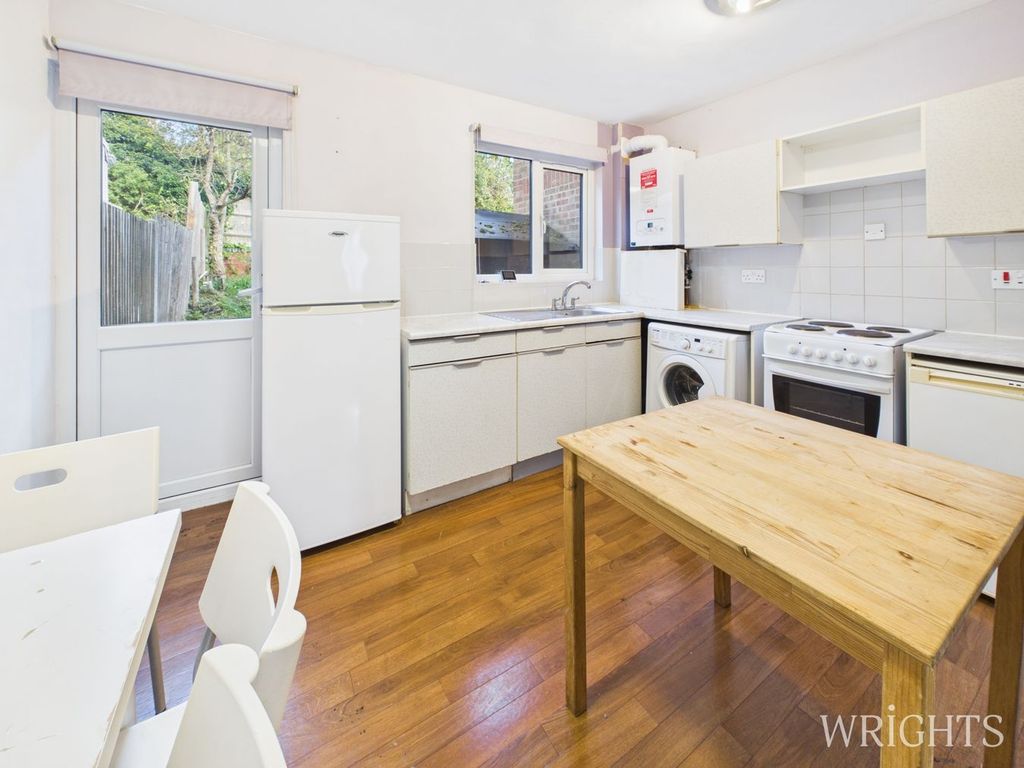Property photo 3 of 12 Kitchen/Breakfast Room