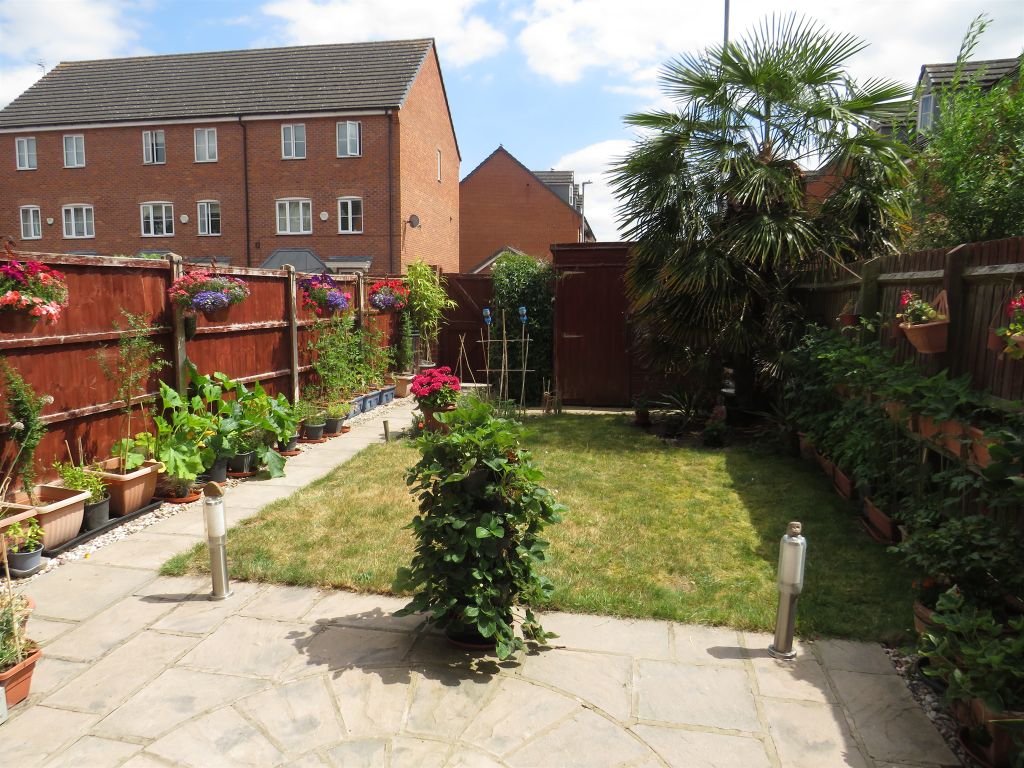 Property photo 3 of 17