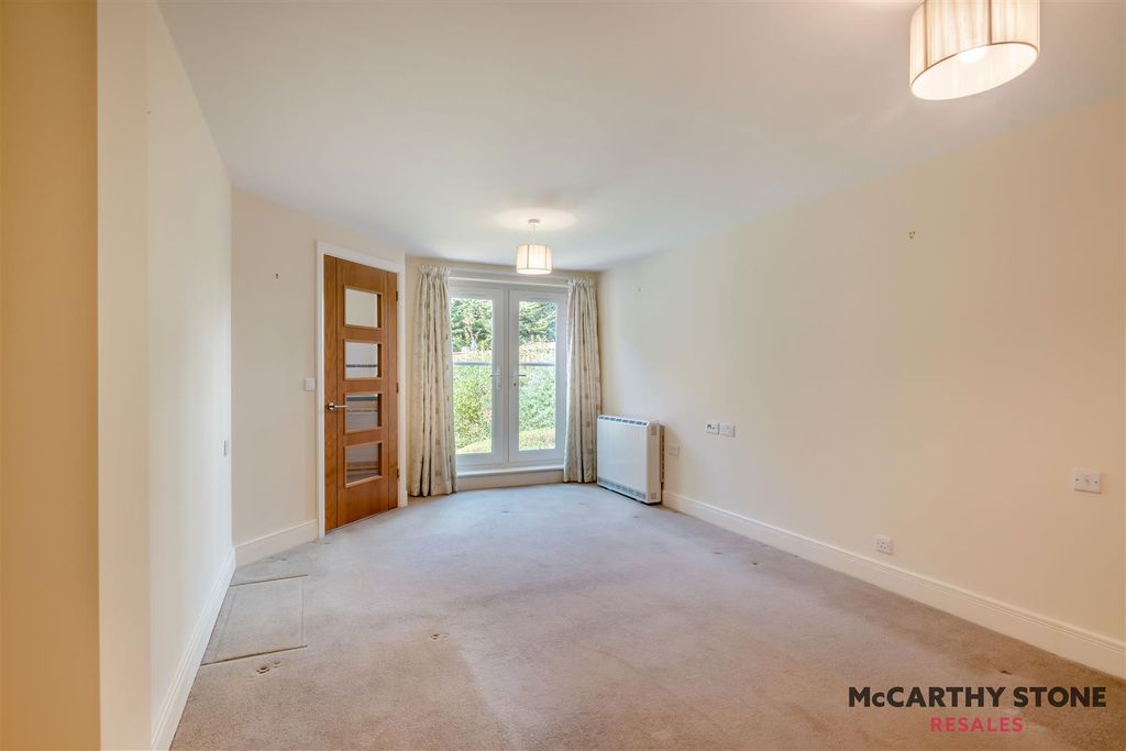 Property photo 2 of 15 8625021-Interior06.Jpg