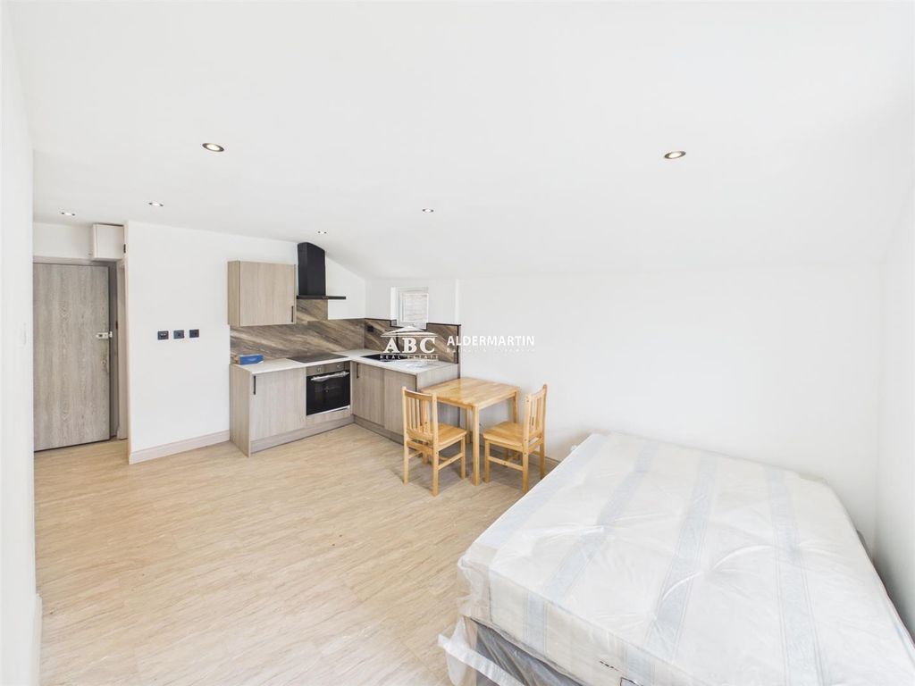 Property photo 3 of 4 Cam03215G0-Pr0110-Still003.Jpg