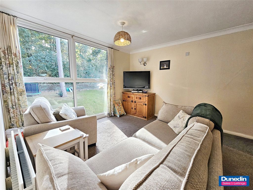 Property photo 3 of 22 Picture No. 43