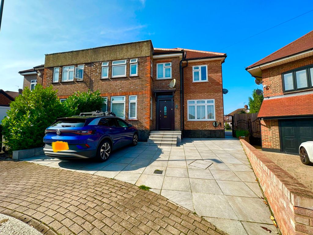Property photo 1 of 1