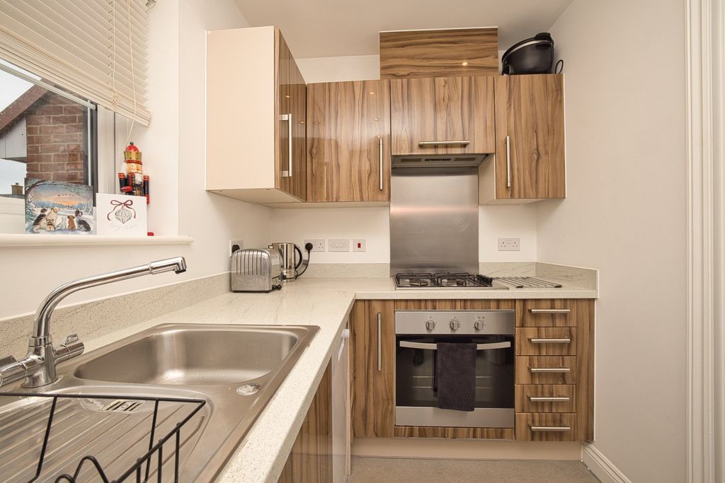 Property photo 3 of 14 Picture 3