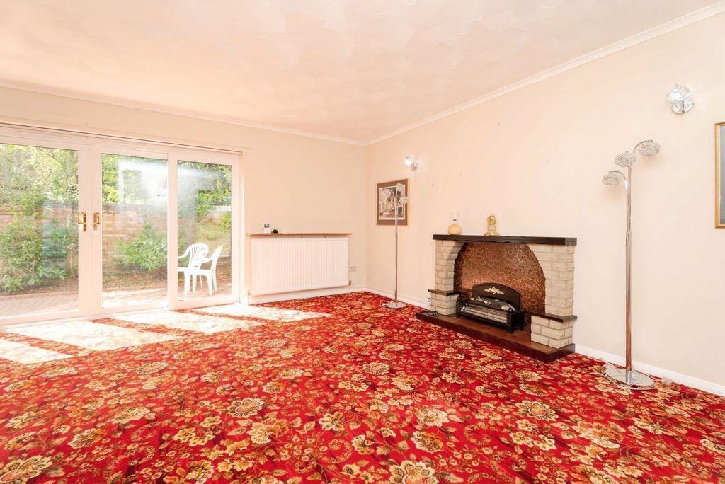 Property photo 2 of 17 Photo