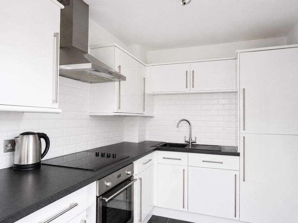 Property photo 2 of 4 Kitchen