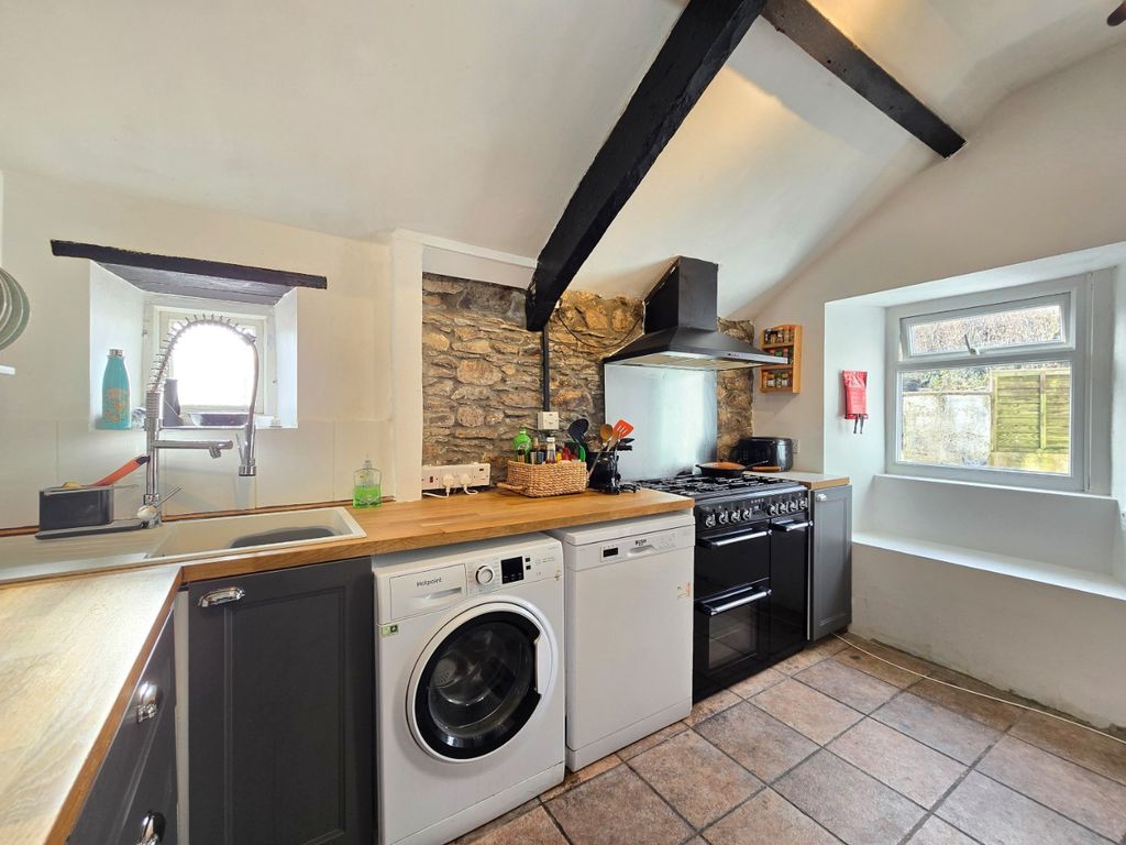 Property photo 2 of 17 4981051