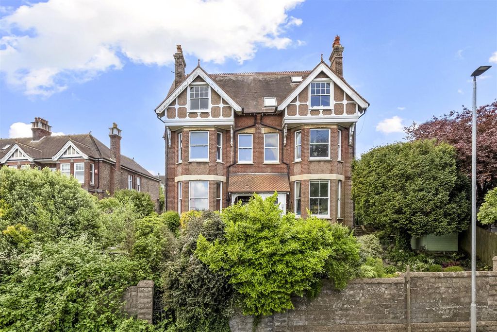 Additional image 27 of 7 bed semi-detached house for saleKing Henrys Road, Lewes BN7