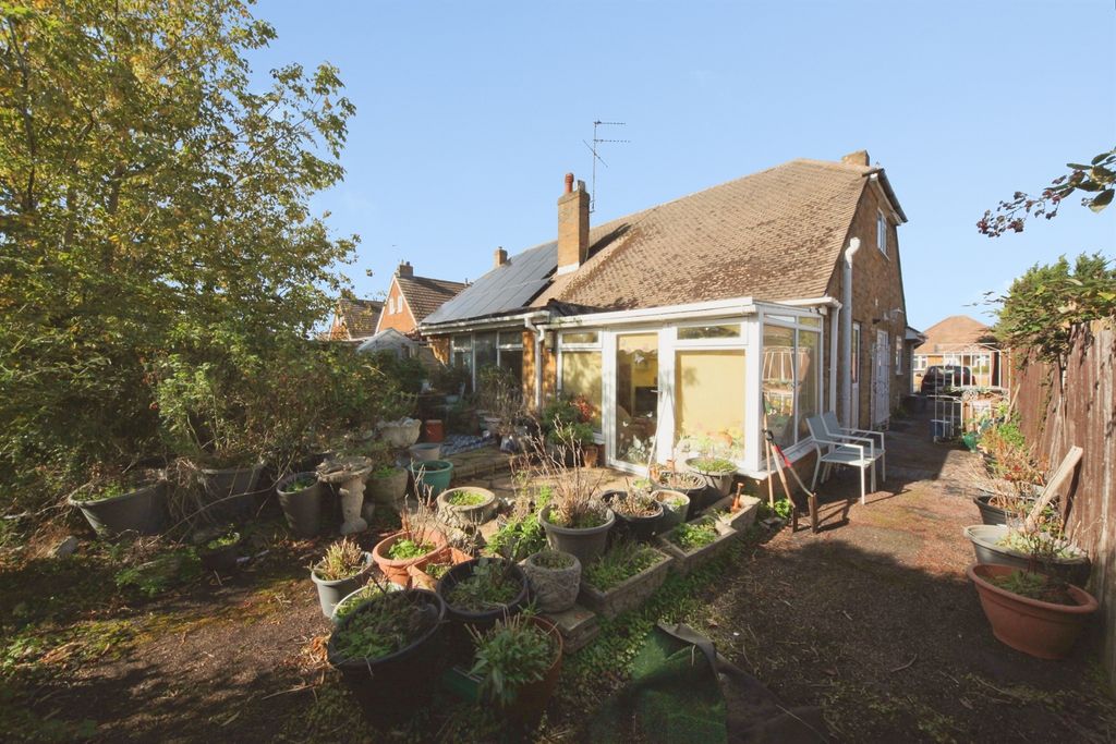 Property photo 2 of 14
