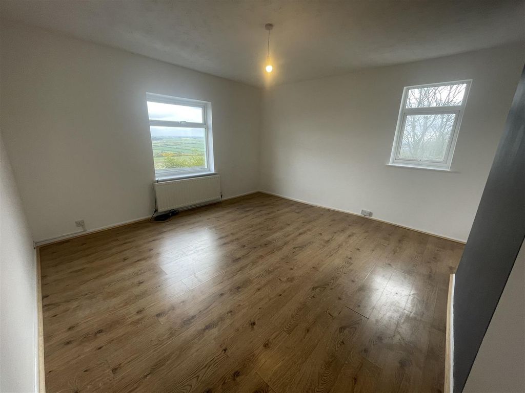 Property photo 3 of 16 15 Cor 16.Jpeg