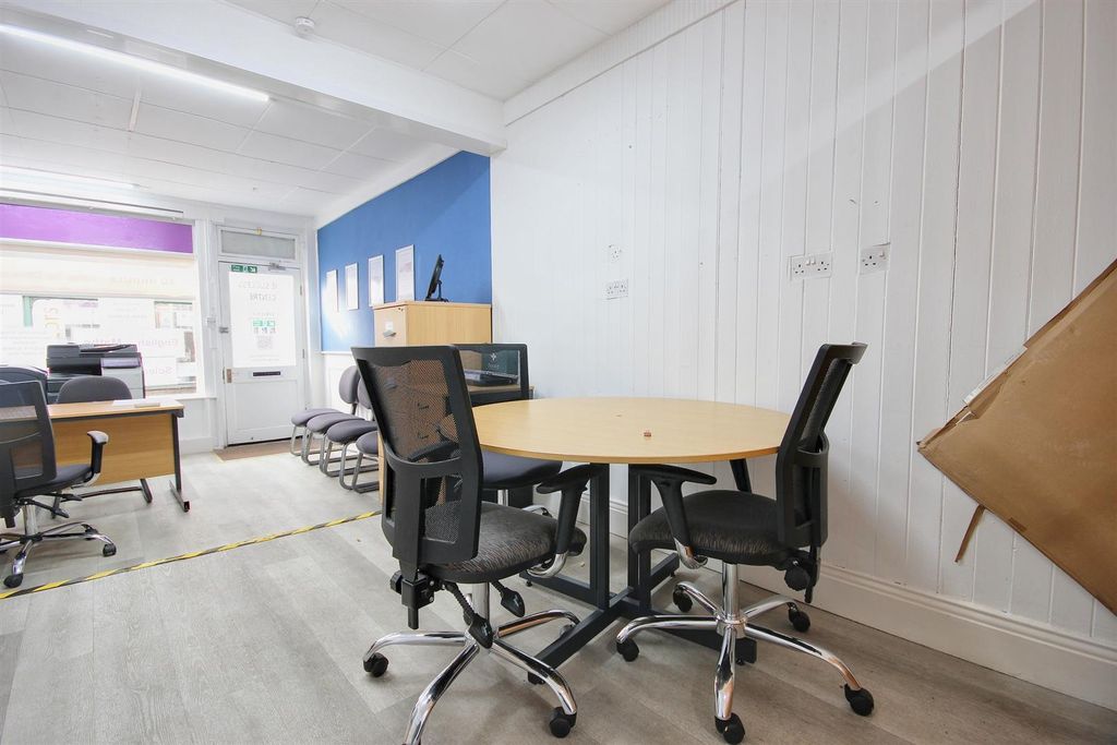 Property photo 3 of 11 Southgate, Hornsea (3).Jpg