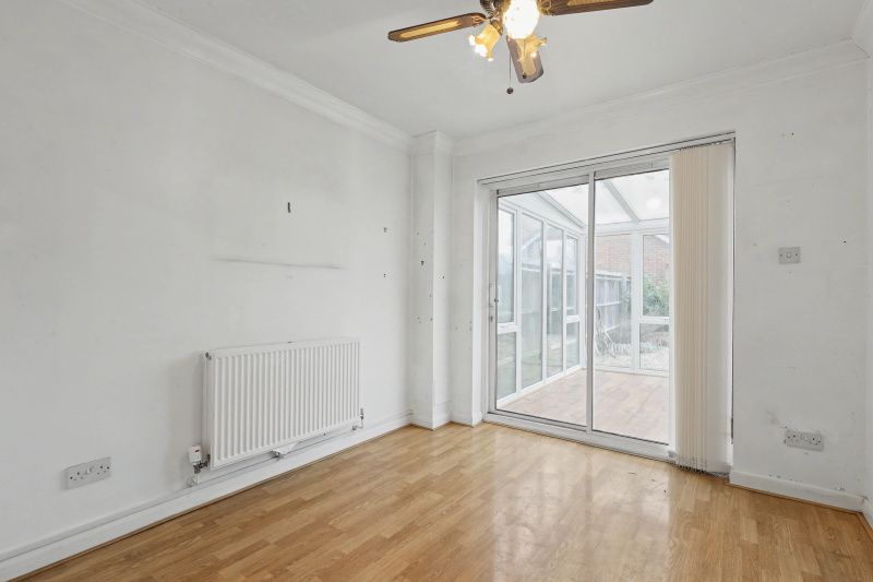 Property photo 3 of 12 Dining