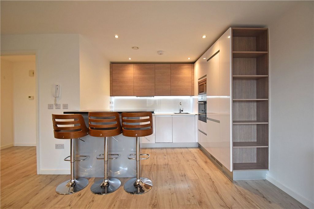 Property photo 2 of 9 Picture No. 06