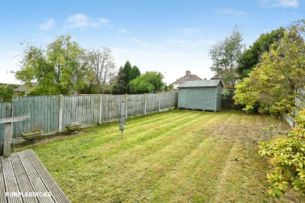 Property photo 2 of 23