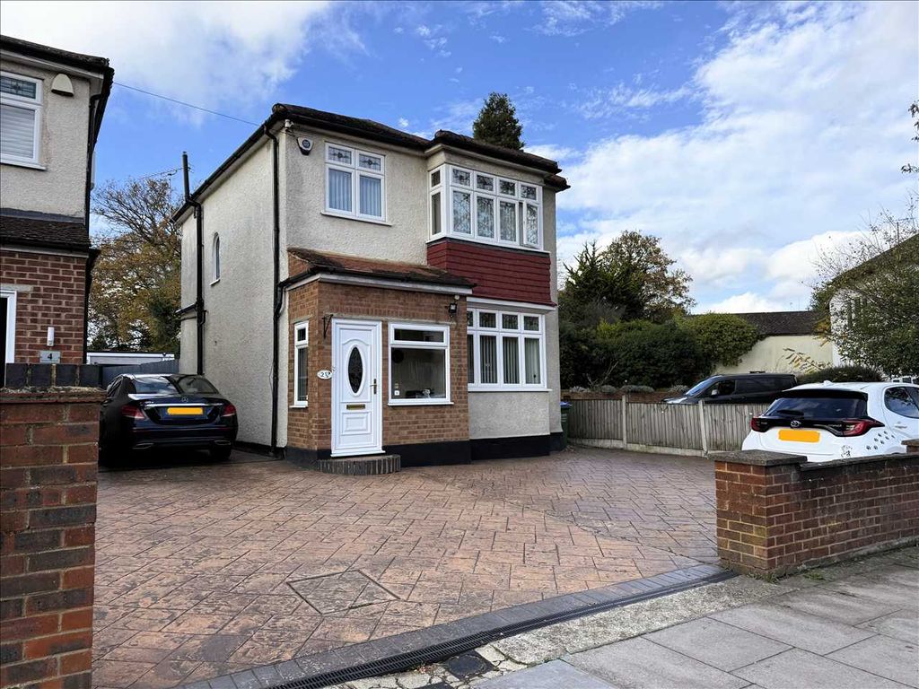 Property photo 2 of 22 Front View Of Property