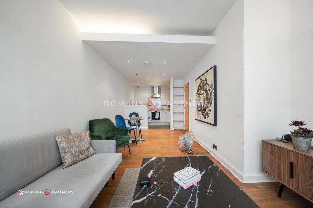 Property photo 2 of 12