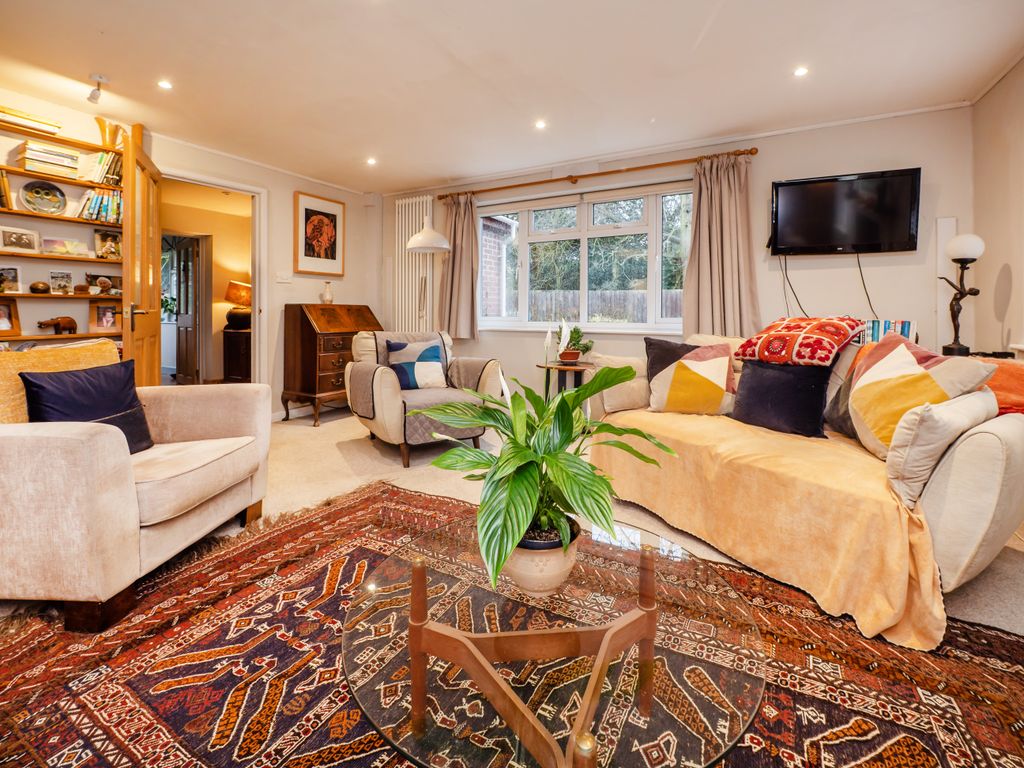 Property photo 3 of 18 Ashleighhouse-59