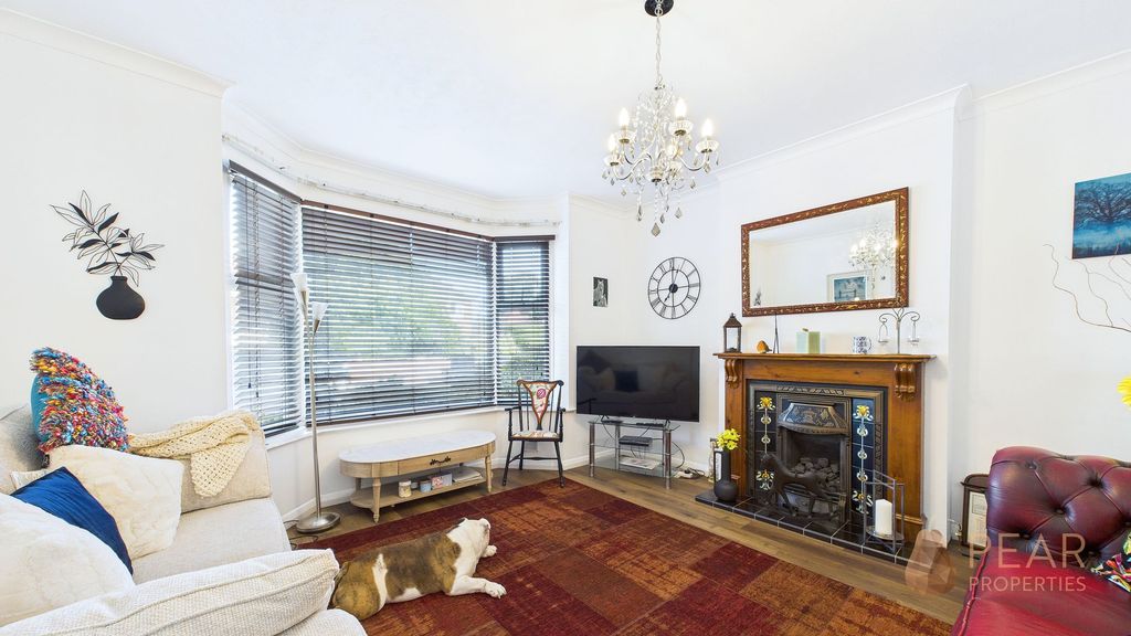 Property photo 3 of 16