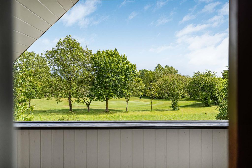 Property photo 2 of 26 19_81656.Jpg