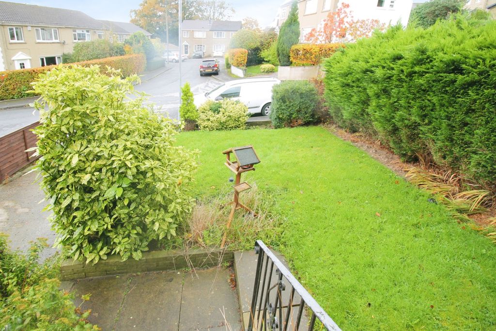 Property photo 2 of 19 Front Garden.Jpg