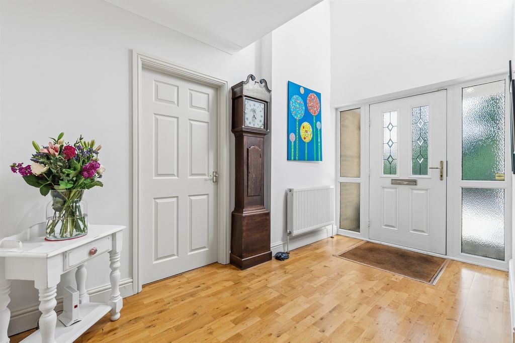 Additional image 5 of 5 bed detached house for saleMill Close, Peakirk, Peterborough PE6